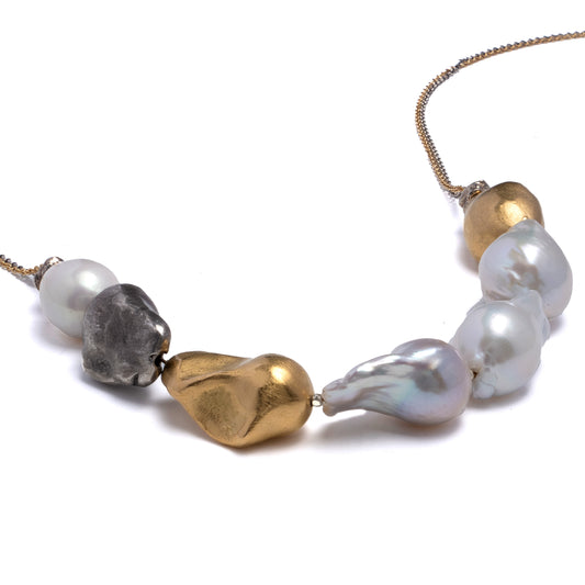 Baroque pearl necklace