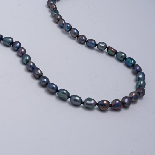 Peacock freshwater pearl necklace