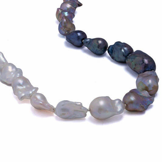 Baroque pearl necklace