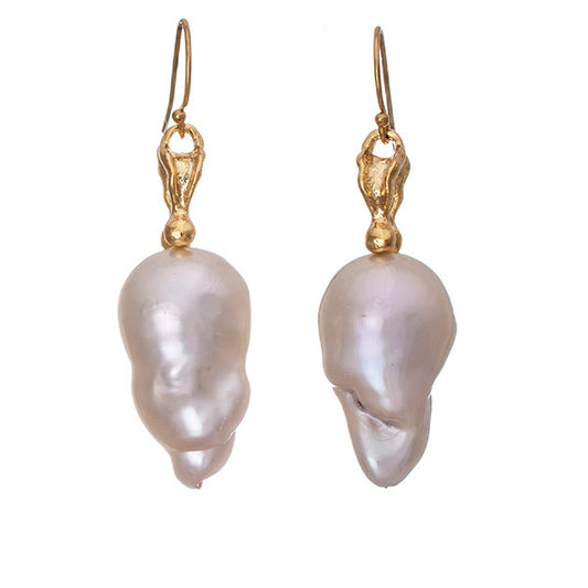 Baroque pearl earrings