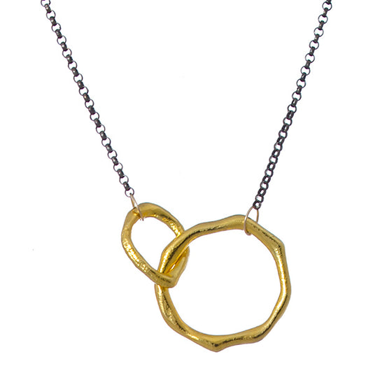 Molten metal necklace