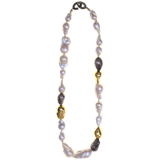 Baroque pearl necklace