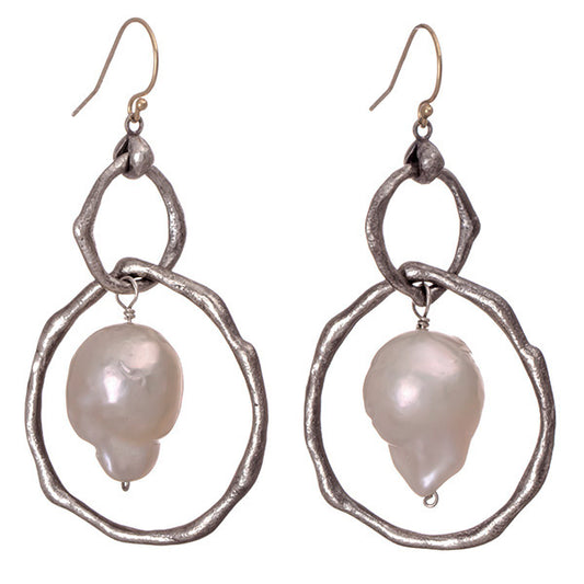 Baroque pearl earrings