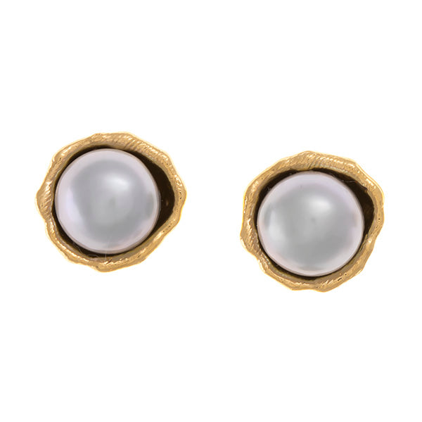 Pearl post earrings