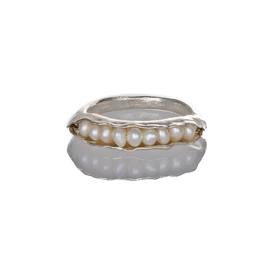 Pearl pod ring